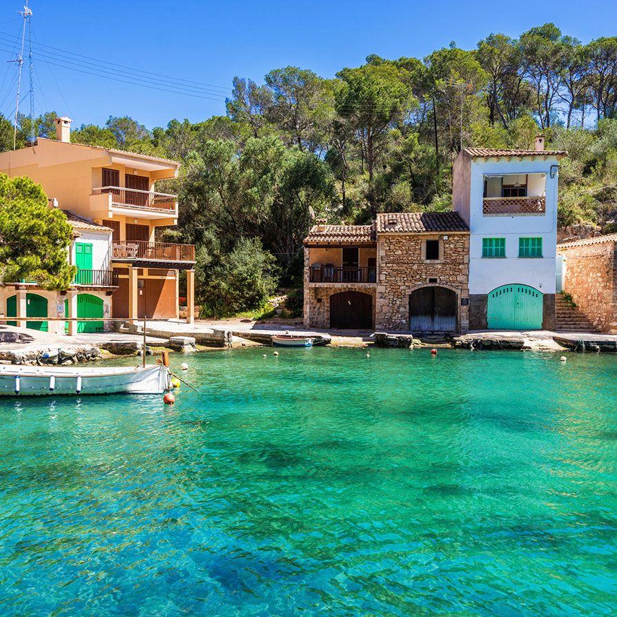 Property manager in Cala Figuera