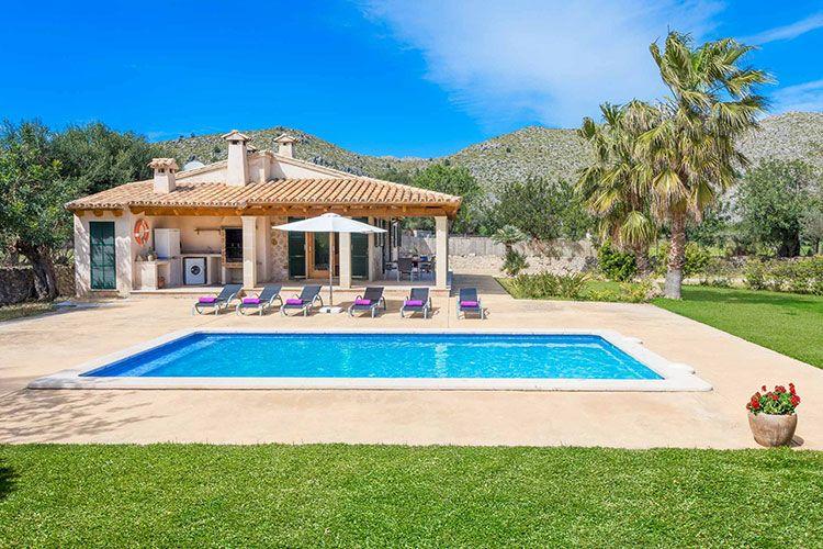 Puerto Pollensa 3 3 bedroom villas in Spain