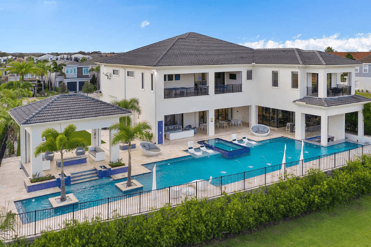 Reunion Resort 2600 family resorts