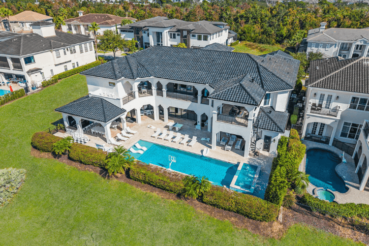 Reunion Resort 9500 Luxury resorts