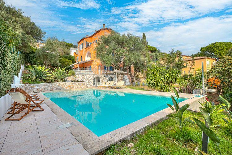Roquebrune-Cap-Martin 3 Best places to stay near Port Hercule