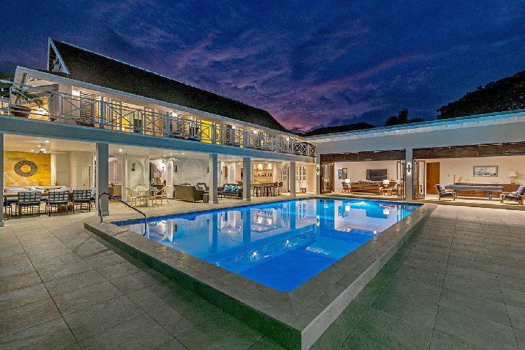 Sweet Spot on the Beach private pool