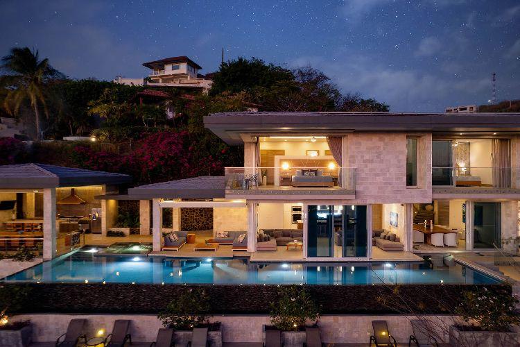 Tamarindo 3 large villa