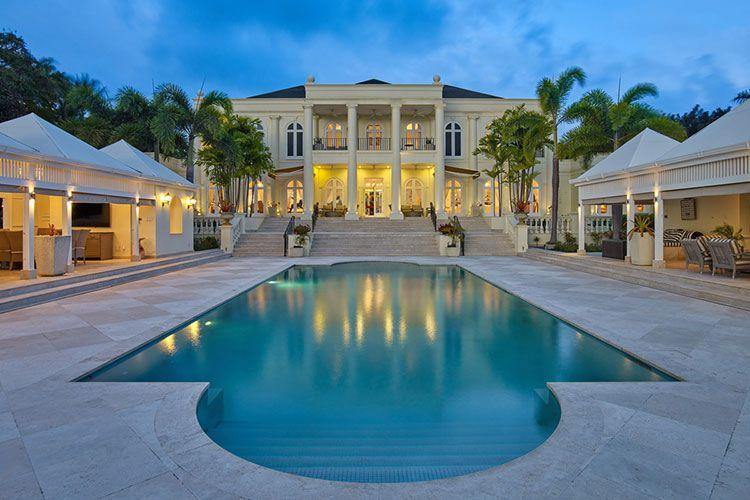 The Ridge 9 bed private pool