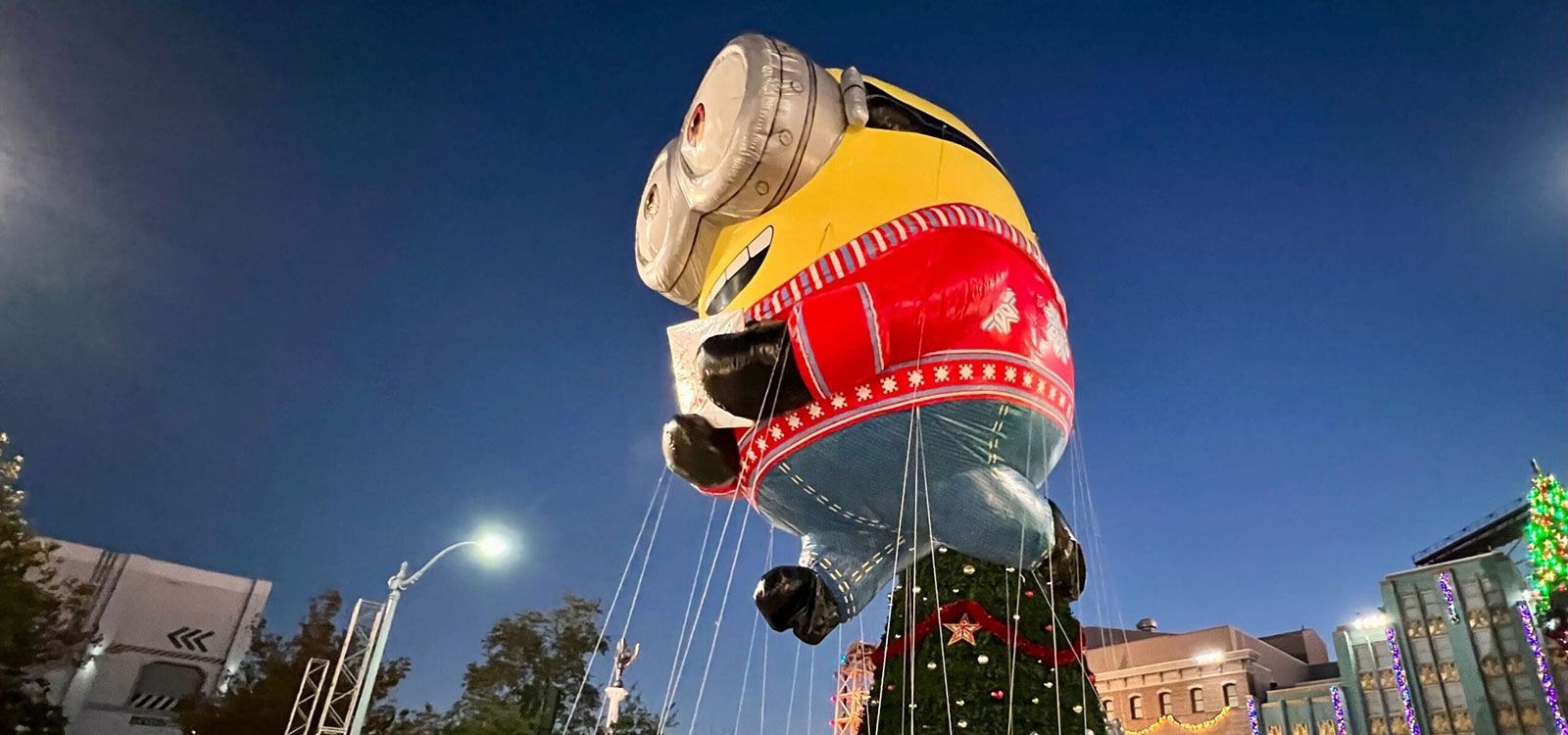 Universal's Holiday Parade featuring Macy's