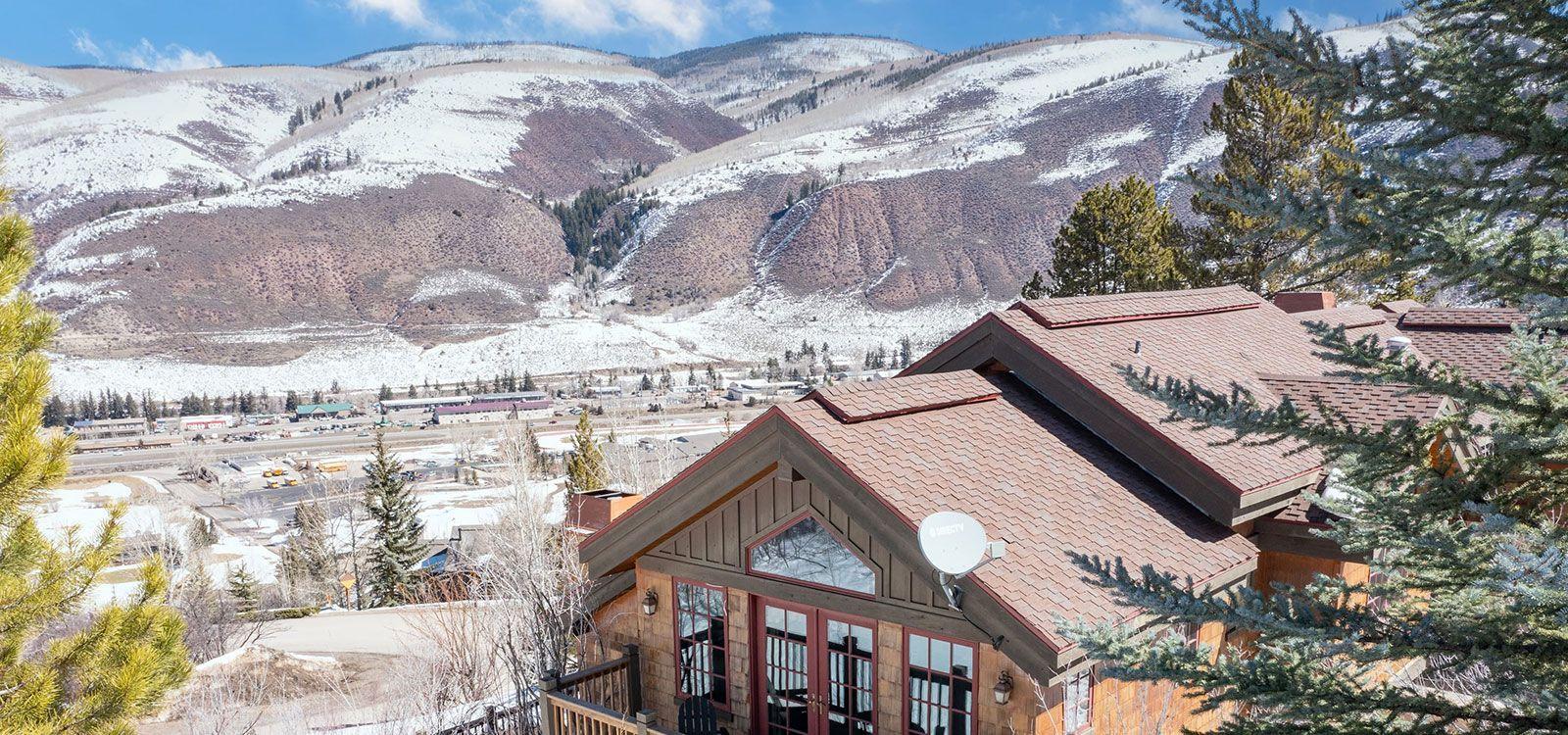 Vail 2 4 bedroom cabins in Colorado