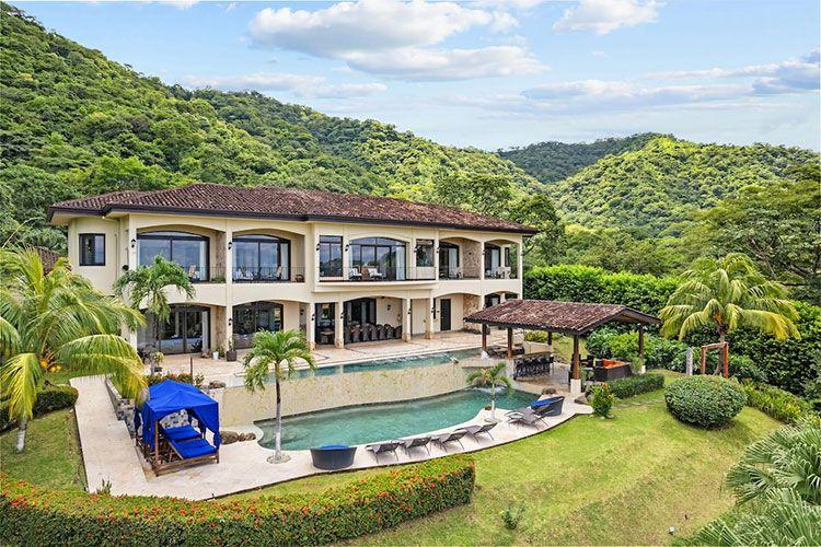 Villa Buena Onda Costa rica mansion rentals