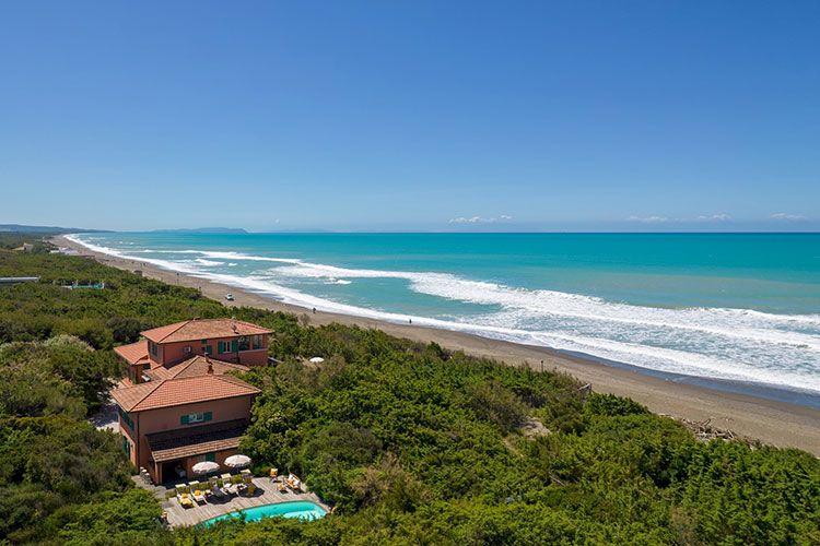 Villa Corallina, Lucca and Pisa 6 bedroom villas, Top Villas