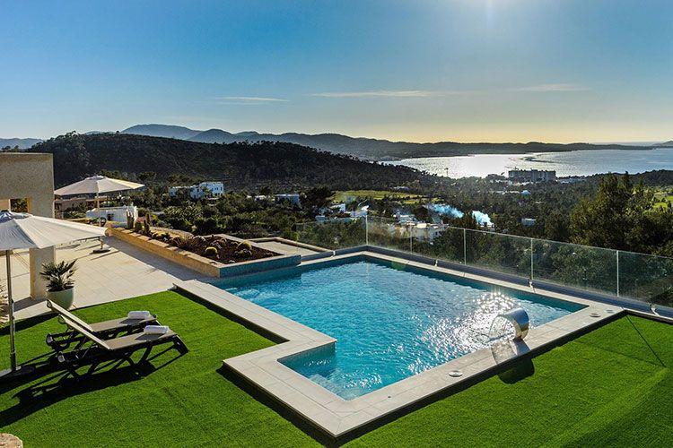 Villa Sa Rota 4 bedroom villas in Ibiza