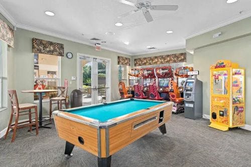 Windsor Hills games rooms with pool table