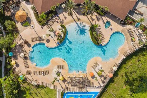 Windsor Hills ariel view of pool