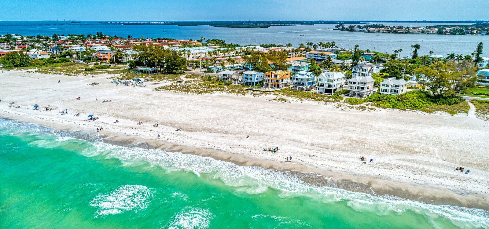 Anna Maria Island vacation rentals on the beach, Bradenton Beach view, Top Villas