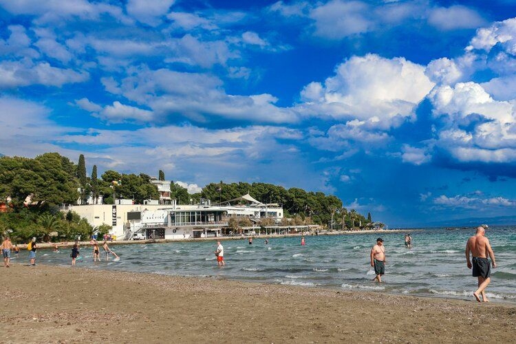 Bacvice beach, things to do in Split, Top Villas