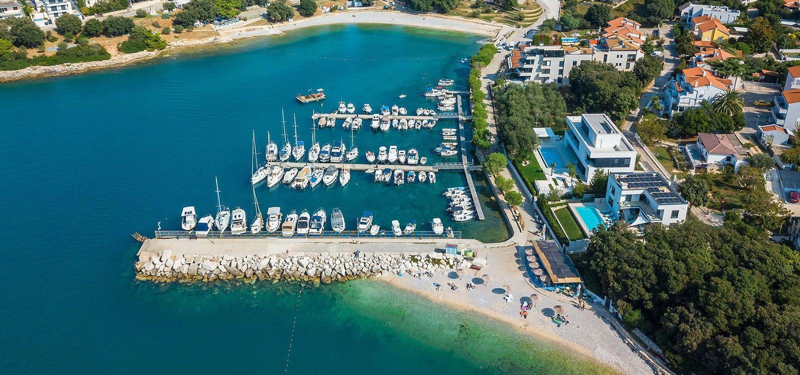 Beach villas in Croatia, Pula 5, beachfront, Top Villas