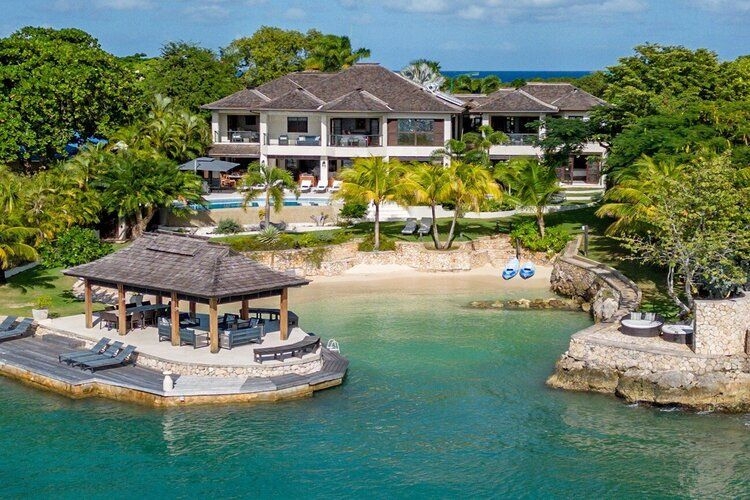 Villas in Jamaica, Beachfront villas with staff, Makana on the Beach, Jamaica, Top Villas