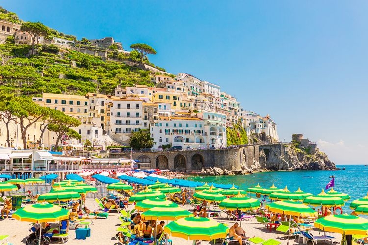 Best time to visit Amalfi coast, beach day, Top Villas