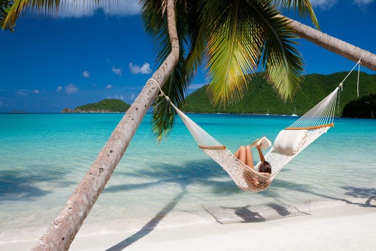 Best time to visit Caribbean, hammock relaxation on the beach, Top Villas