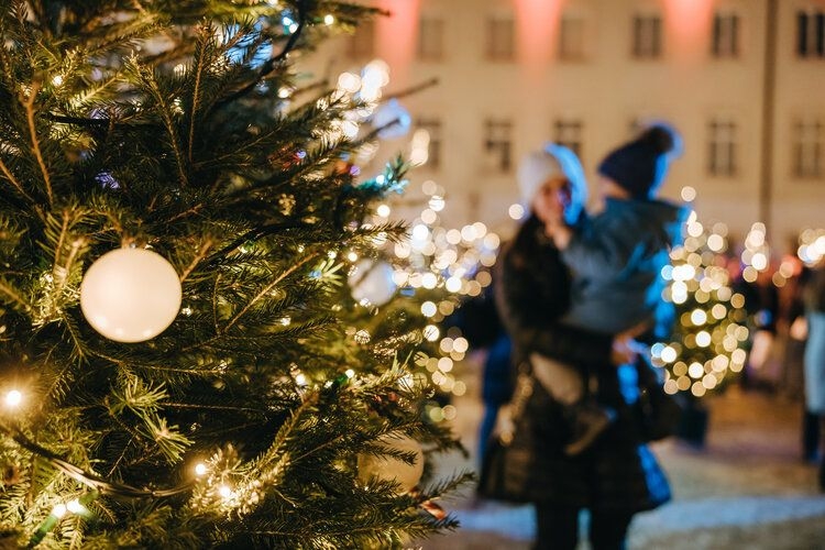 Best time to visit Croatia, festive Christmas tree lights, city breaks, Top Villas