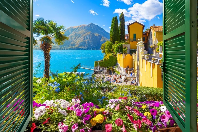 Best time to visit Italy, Lake Como, window lake view, Top Villas
