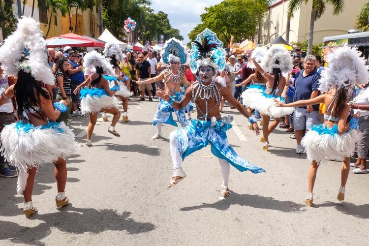 Best time to visit March, Calle Ocho Festival, Top Villas