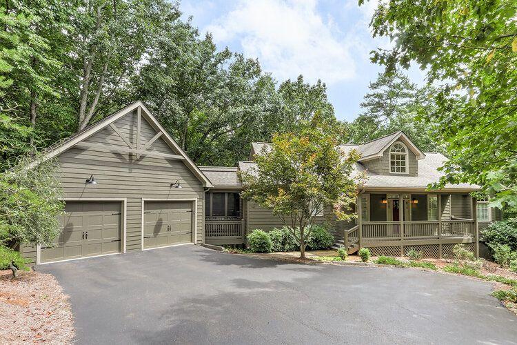 Big Canoe 3 bedroom villas, facade of Big Canoe 23, Top Villas