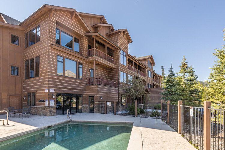 Big Sky Apartments, Big Sky 76, Top Villas