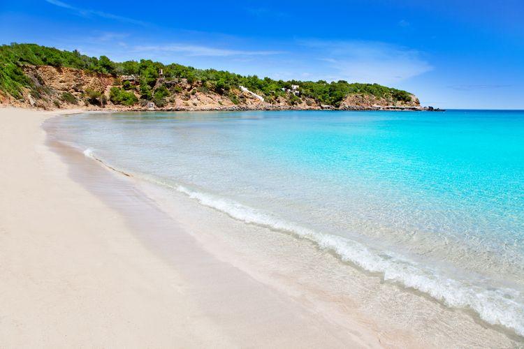 Cala Llenya beach, San Carlos FAQs, Ibiza
