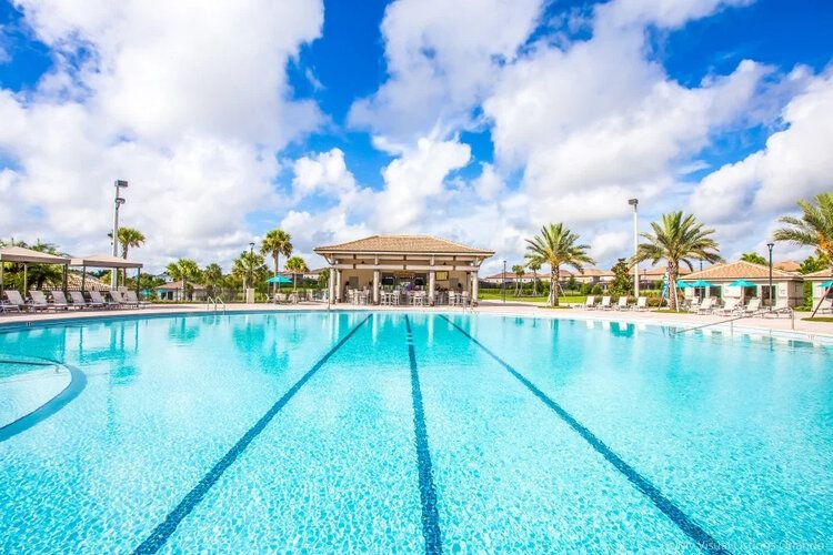 Circular pool with lanes at Champions Gate water park. Top Villas