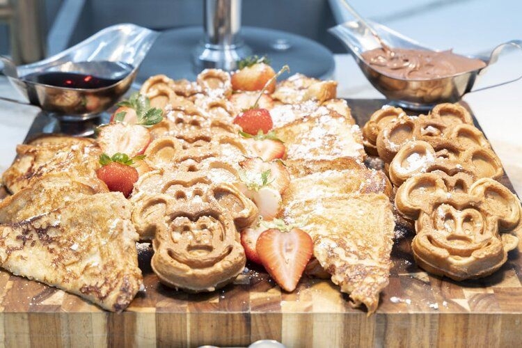 Character breakfasts, Mickey Mouse waffles, Disney-themed, Top Villas Concierge Services
