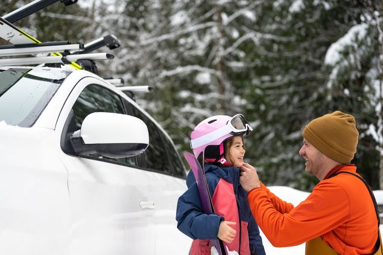 Closest ski resorts to the UK by car, father and daughter get ski ready, Top Villas