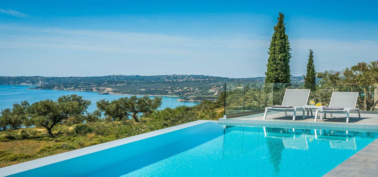 Del CIelo villas in Greece with private pool