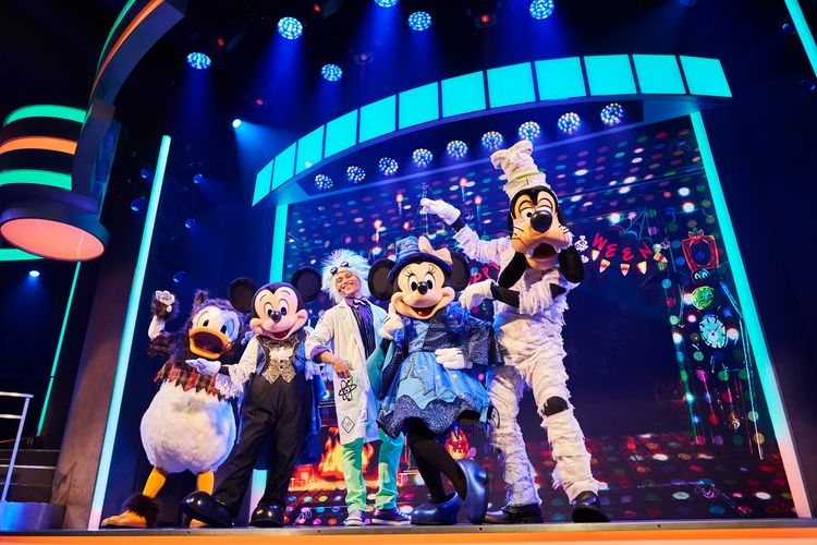 Disney World vacations, Mickeys not so scary Halloween party, Top Villas