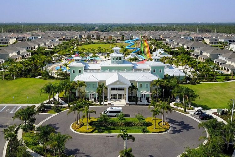 Encore Resort at Reunion weddings, clubhouse, transportation