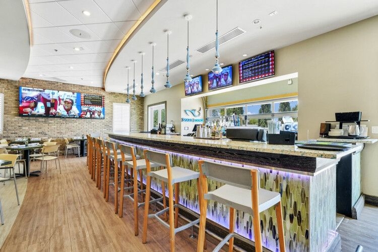 Encore Resort for families, Shark Lounge, Top Villas