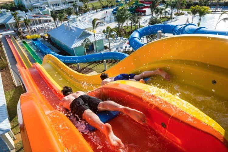Encore Resort amenities, Water Park Slides, Top Villas