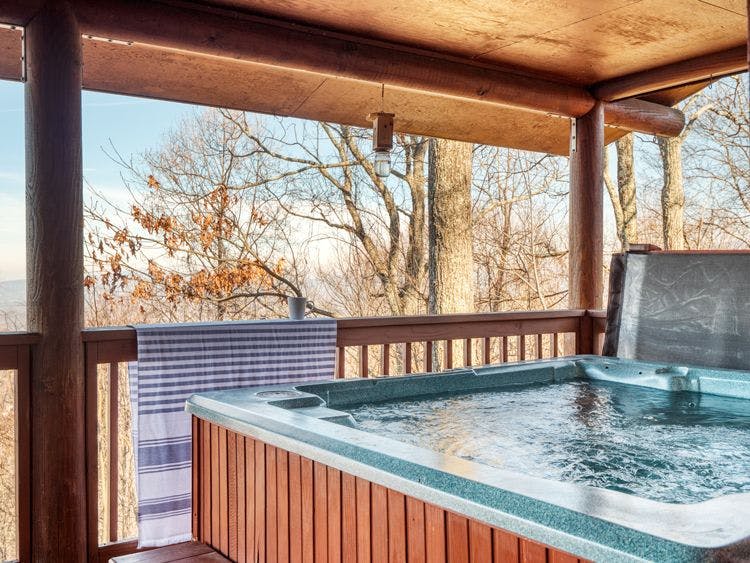 Gatlinburg 34 Tennessee vacation rentals with hot tubs