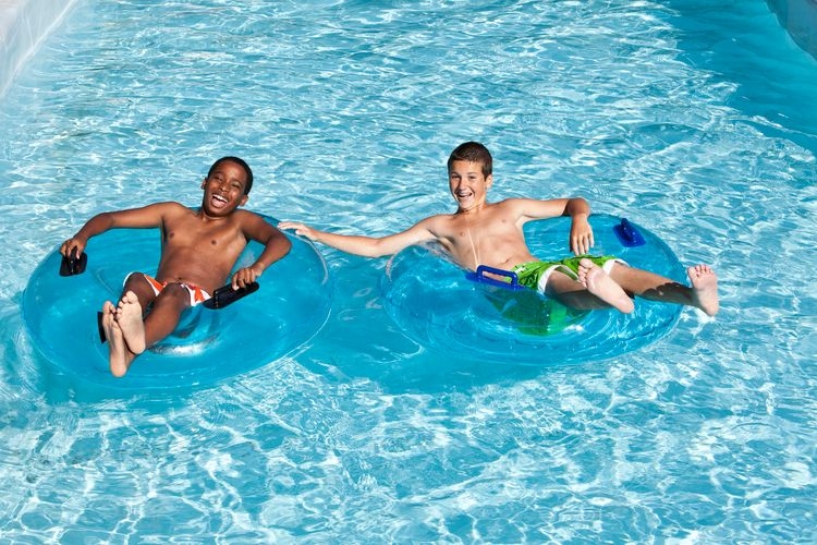 guide-to-orlando-water-parks-aquatica-lazy-river.jpg
