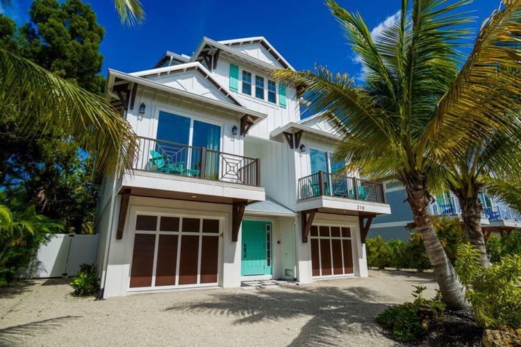 Holmes Beach 48 Anna Maria Island pet friendly vacation rental