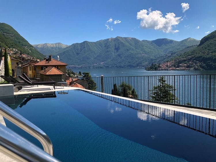 Lake Como villa rentals with pools - Evania villa with infinity pool overlooking the lake