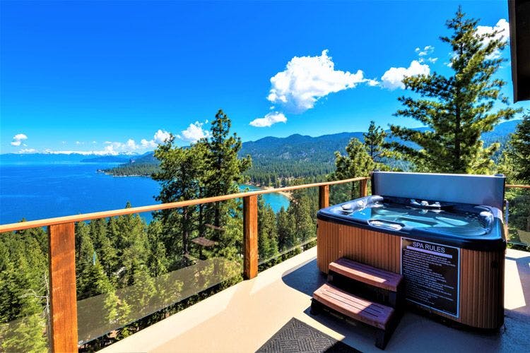 Lake Tahoe 60 cabin with hot tub
