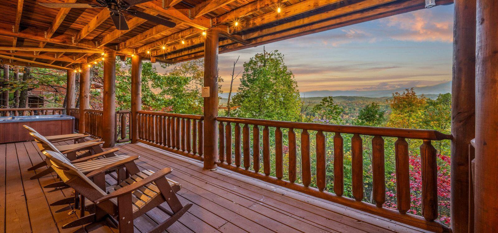 Large cabins in Tennessee, view from Sevierville 171