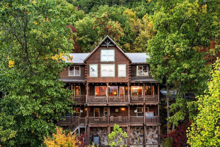 Large cabins in Tennessee, Sevierville 171, Top Villas