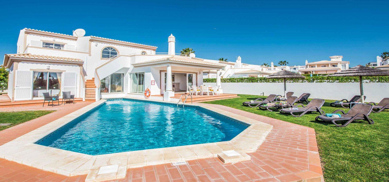 Large villas in Albufeira, Albufeira 5 poolside, Top Villas