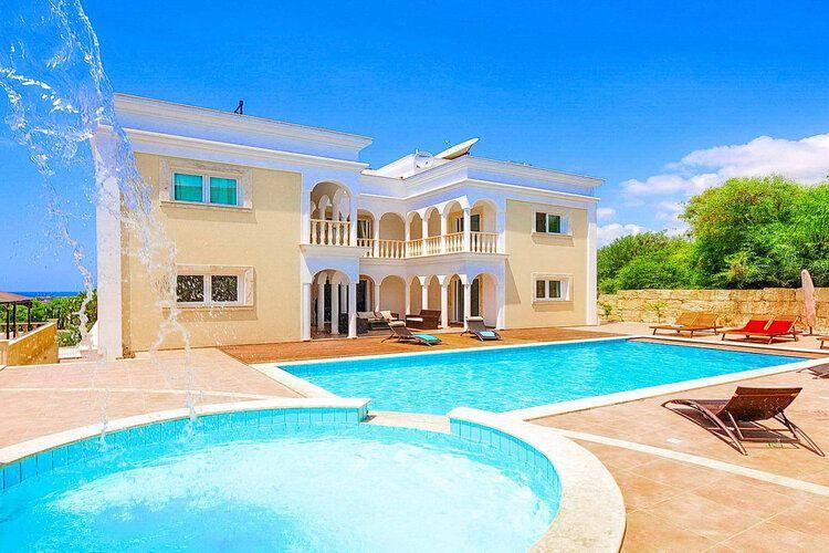 Large villas in Cyprus, Mansion View poolside, Top Villas