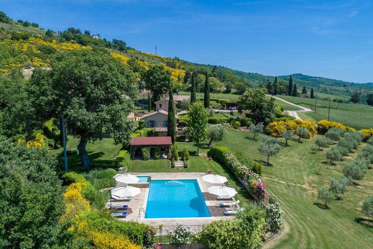 Last minute holidays, Casal Parro, Italy