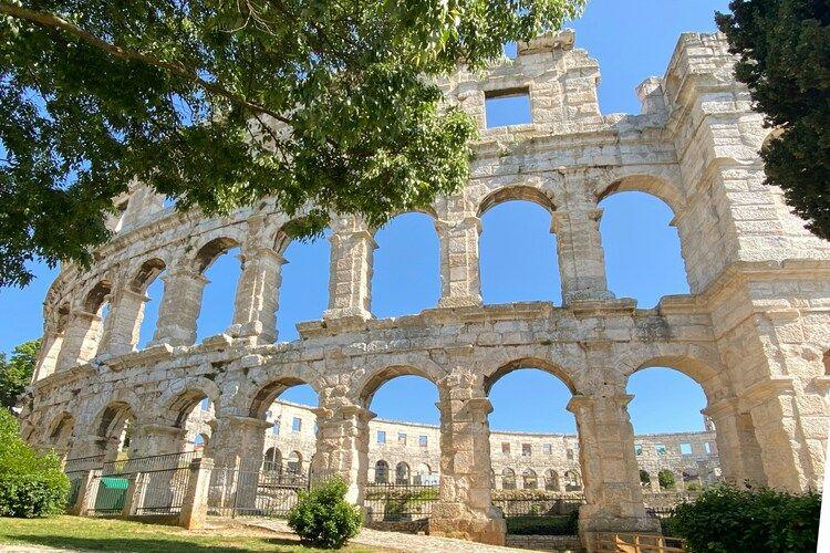 Best things to do in Pula, Roman amphitheatre