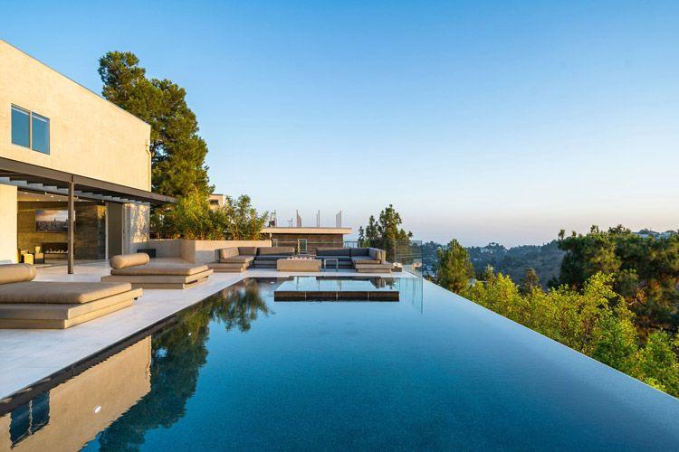 Los Angeles 161 vacation rental with private pool