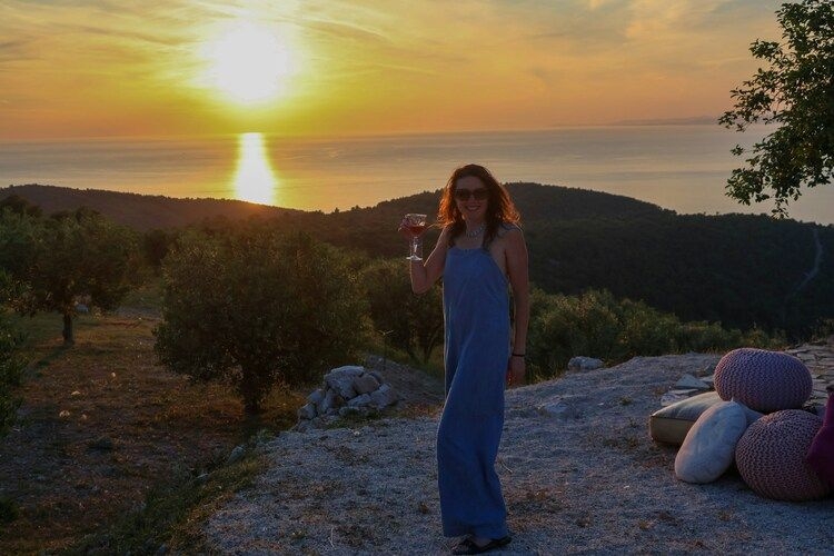 Romantic things to do in Hvar, wine and olive tasting, Top Villas