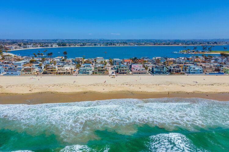 Mission Beach and Bay vacation rentals, San Diego, CA, aerieal view of bay and beach