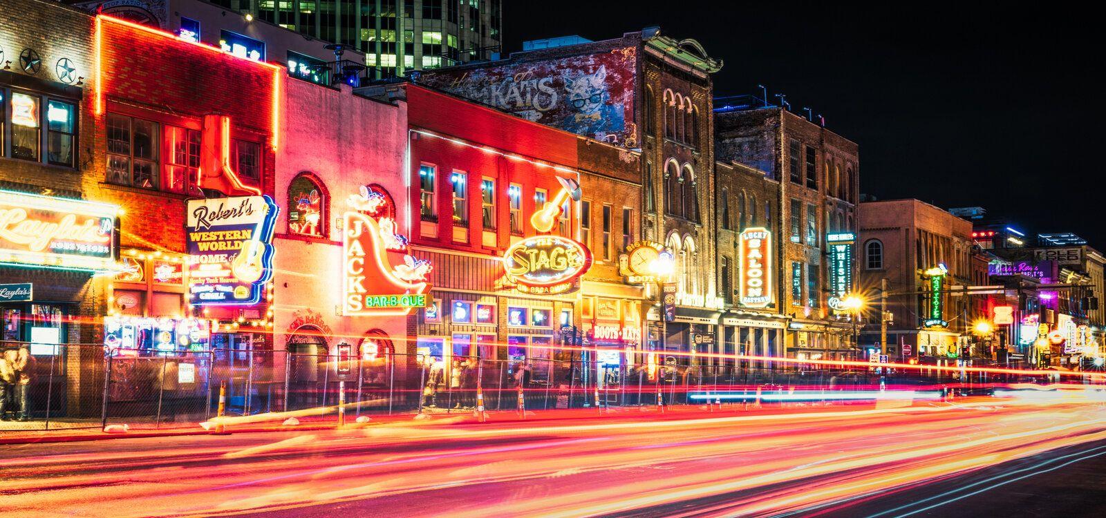 Nashville 1 Bedroom Condos, honky tonk bars, Tennessee, Top Villas